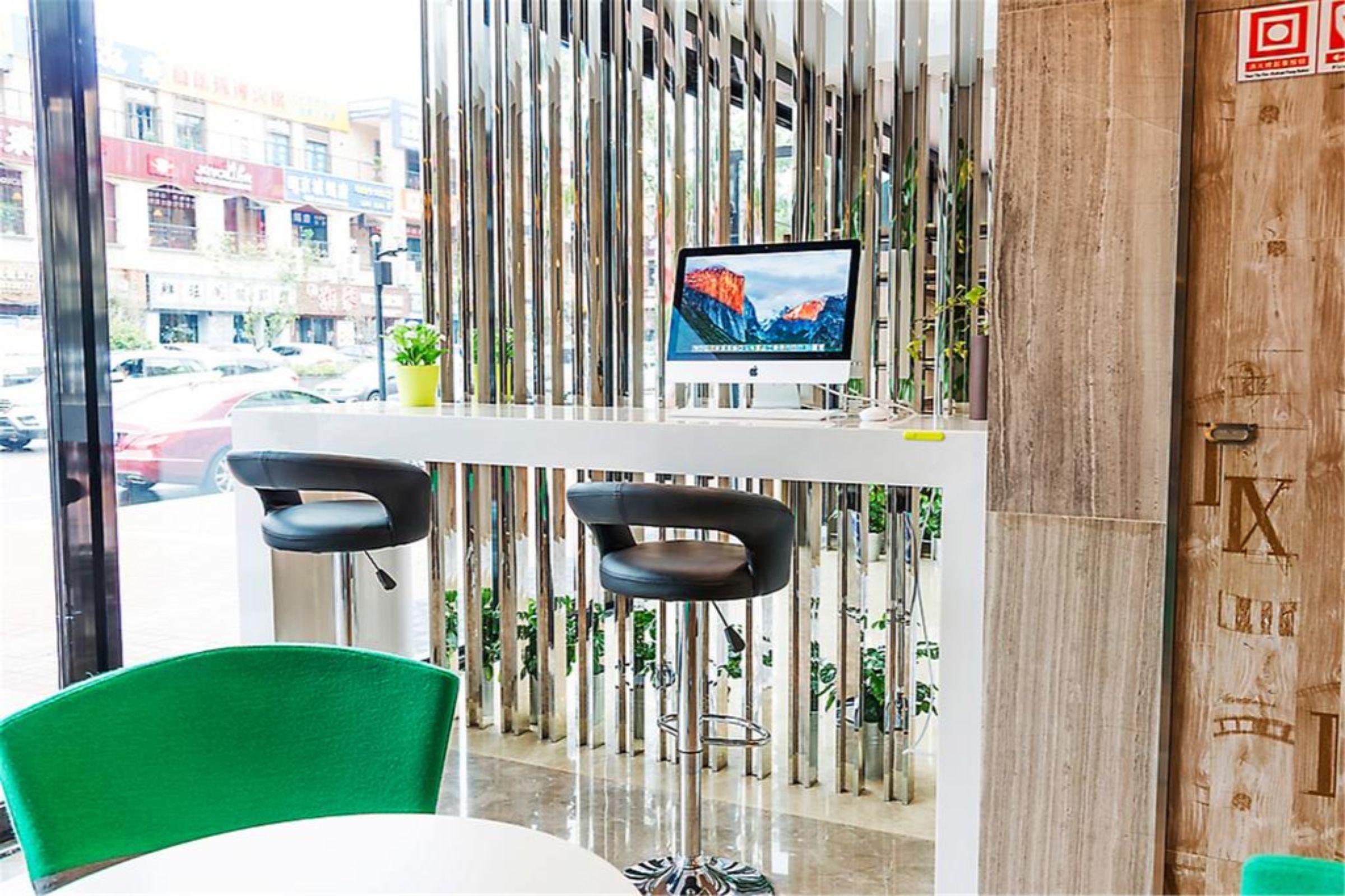 Ibis Styles Nantong Development Zone Shimao Plaza Hotell Exteriör bild