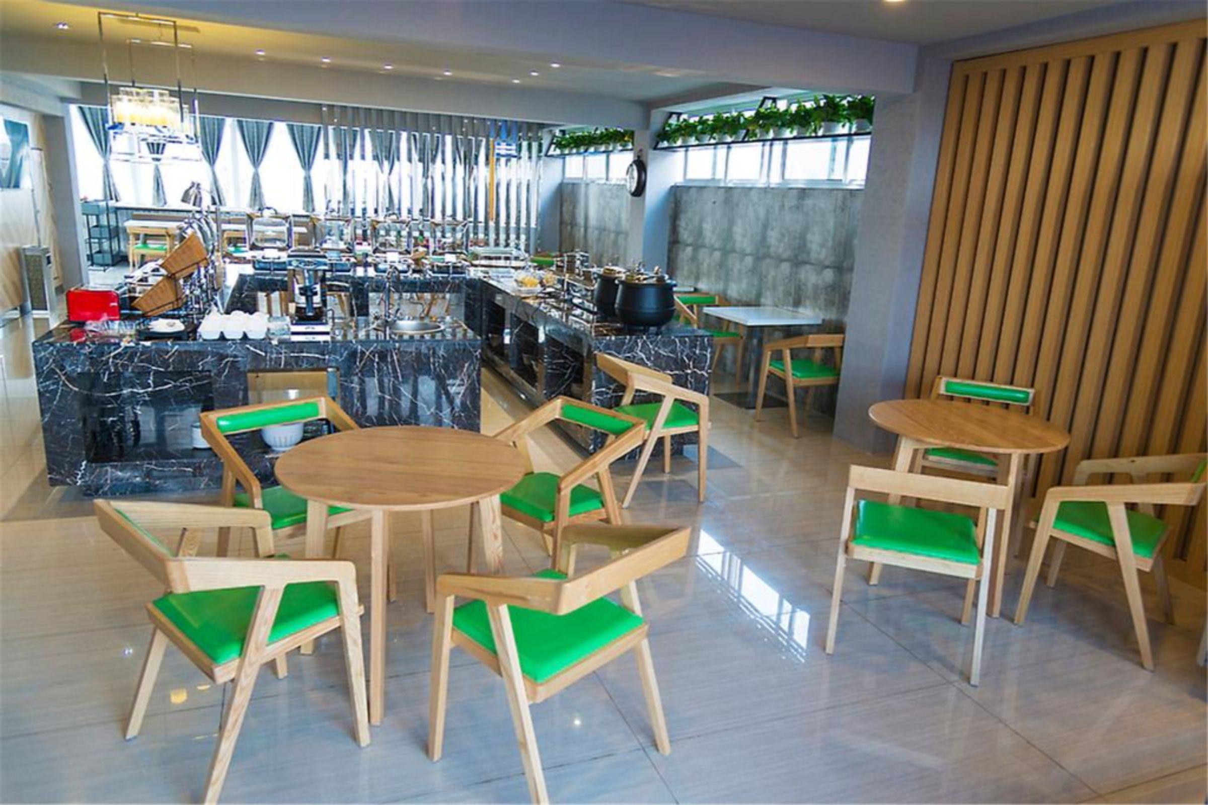 Ibis Styles Nantong Development Zone Shimao Plaza Hotell Exteriör bild