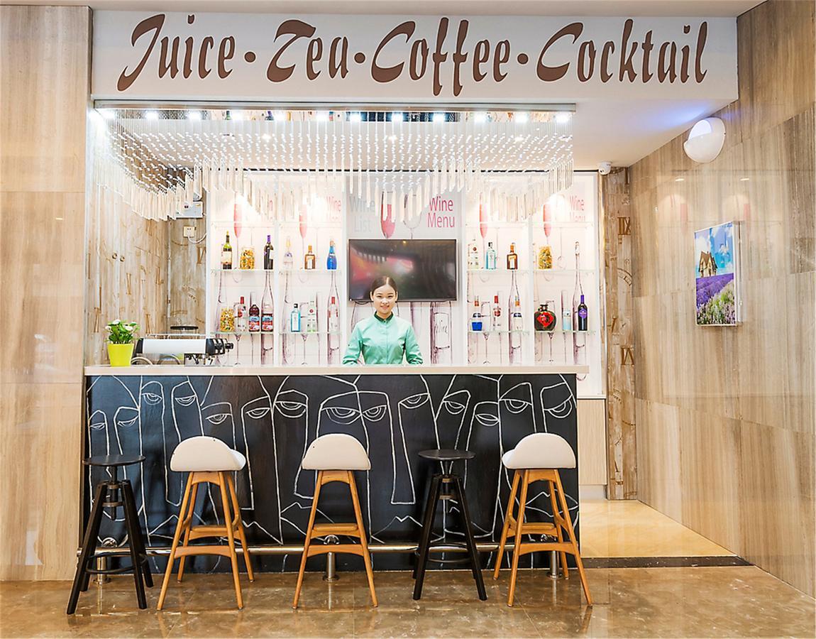 Ibis Styles Nantong Development Zone Shimao Plaza Hotell Exteriör bild
