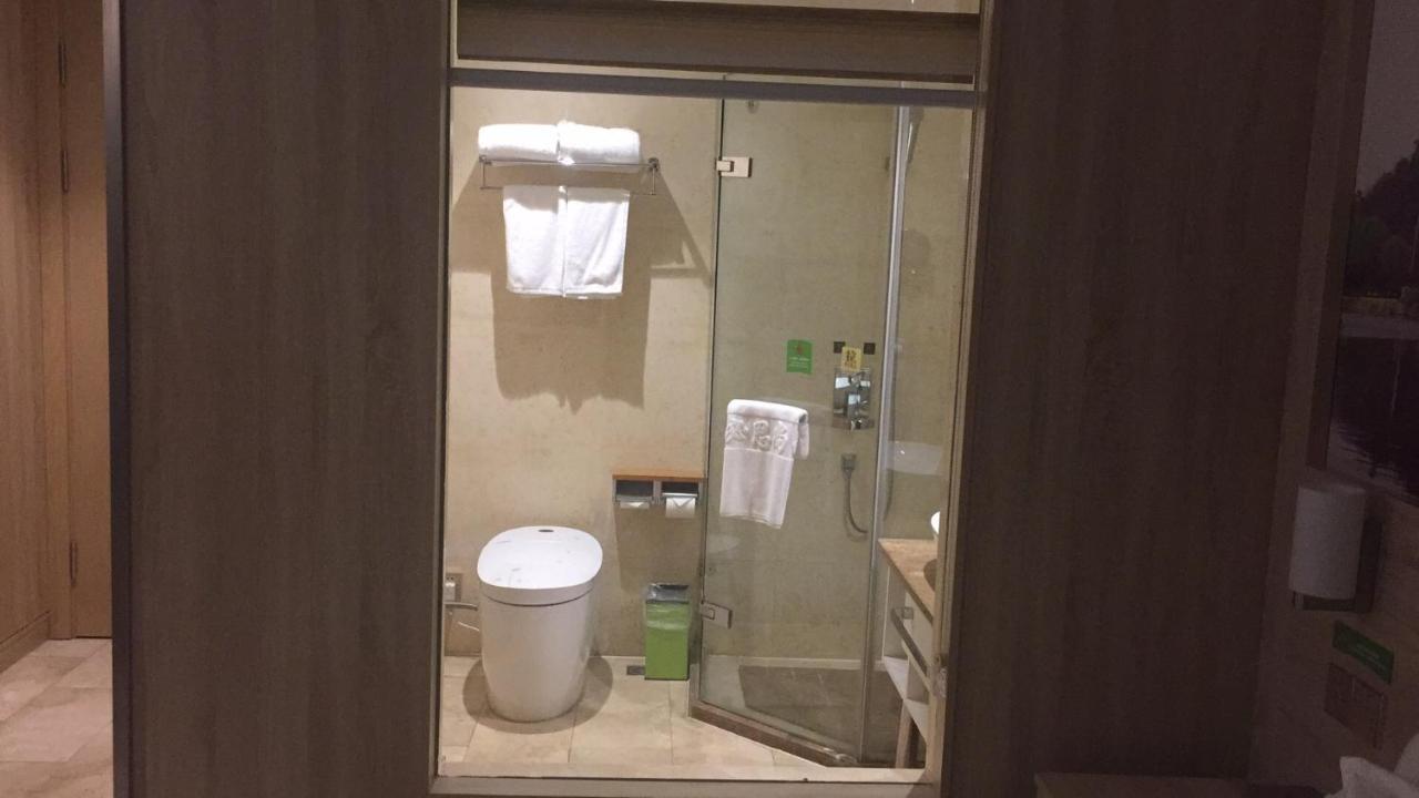 Ibis Styles Nantong Development Zone Shimao Plaza Hotell Exteriör bild